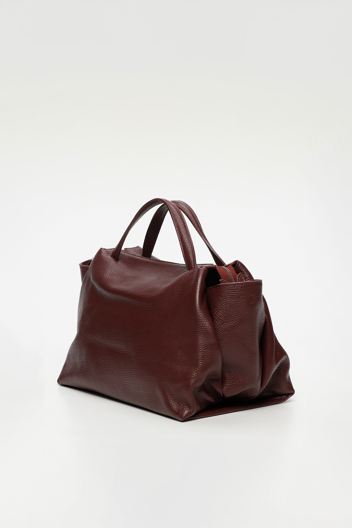 Emerald Bordeaux – Image 3