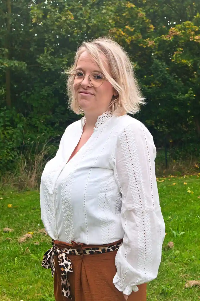 Chemisier en broderie anglaise : Muguet – Image 2