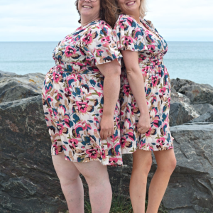 Robe courte à fleurs